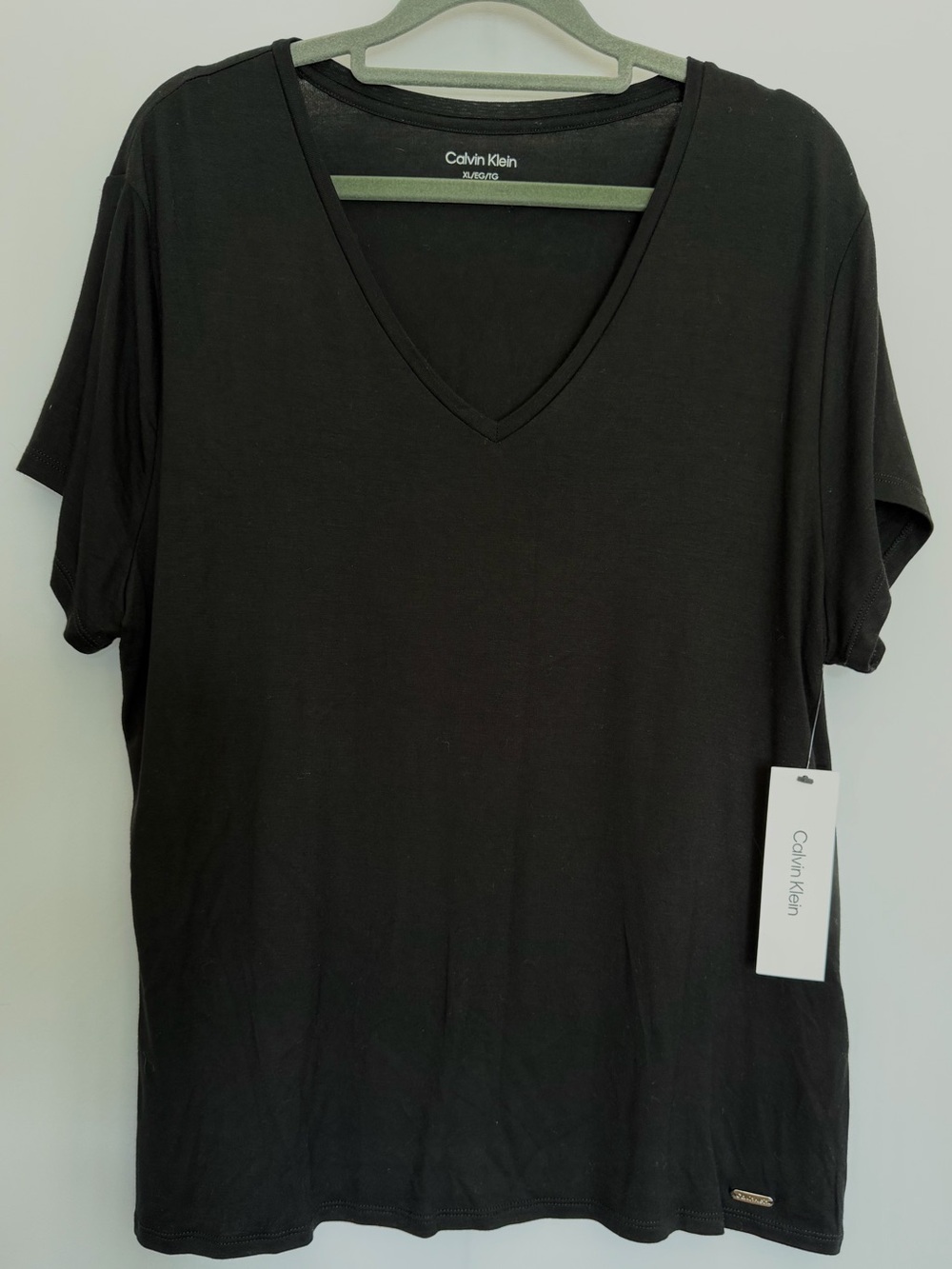 NWT Calvin Klein Women’s Relaxed Fit Black T-Shirt - XL